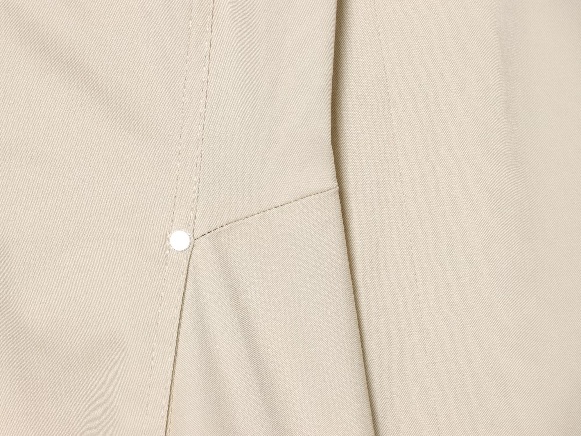 Women's contrasting collar Short skirt style hem jacket Coat